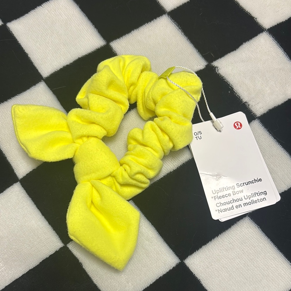 Lululemon Athletica Yellow Hair Scrunchie BRAND NEW WITH TAGS